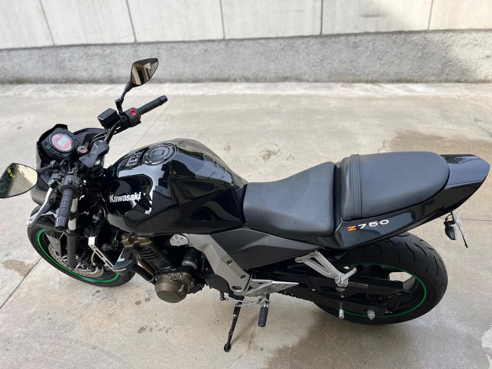 Kawasaki Z 750 (2003 - 06) (3)