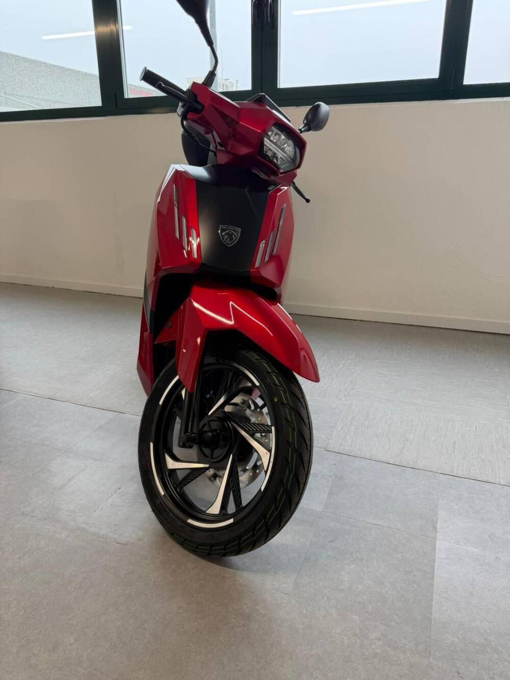 Peugeot Tweet 125 FL Active (2025 - 26) (4)