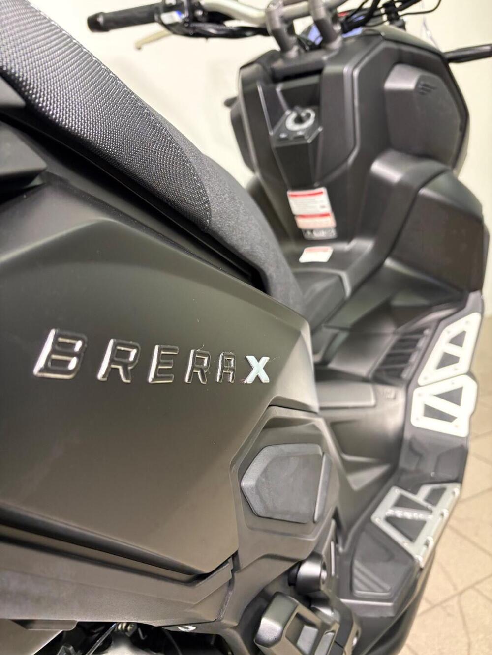 Kl Brera X 300 (2025 - 26) (11)