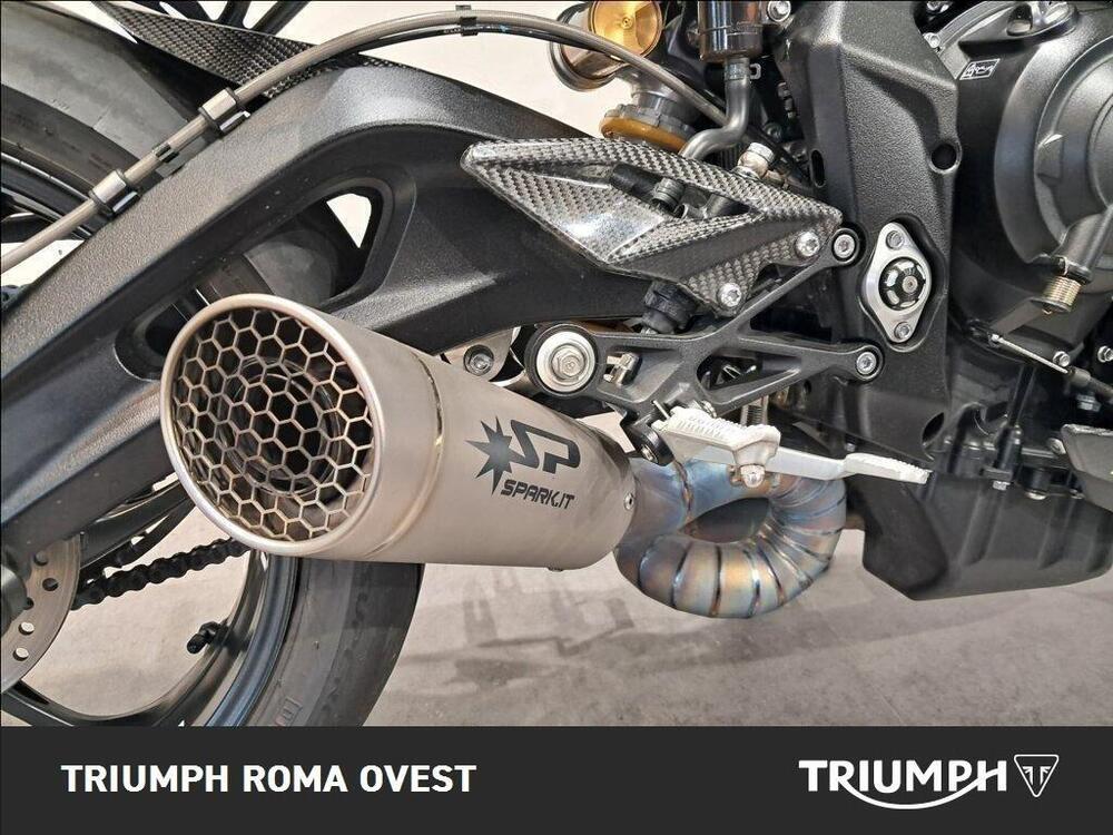 Triumph Street Triple 765 Moto2 Edition (2023 - 24) (7)