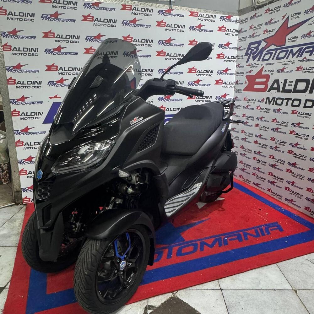 Piaggio MP3 310 (2025 - 26) (2)