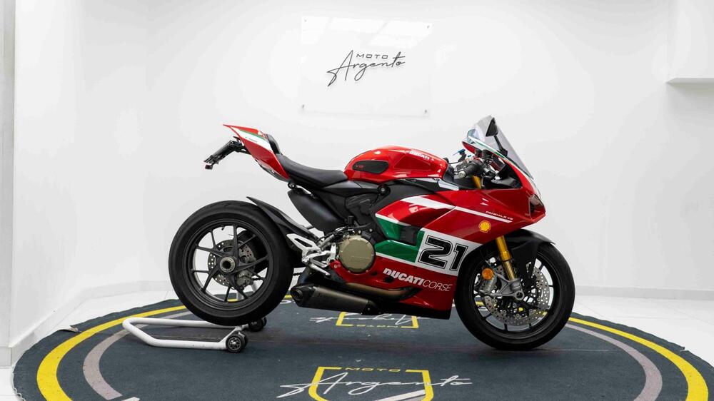 Ducati Panigale V2 Bayliss 1st Championship 20th Anniversary (2021 - 24) (2)
