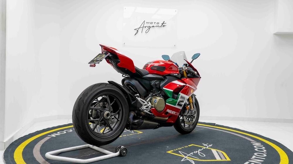 Ducati Panigale V2 Bayliss 1st Championship 20th Anniversary (2021 - 24) (3)