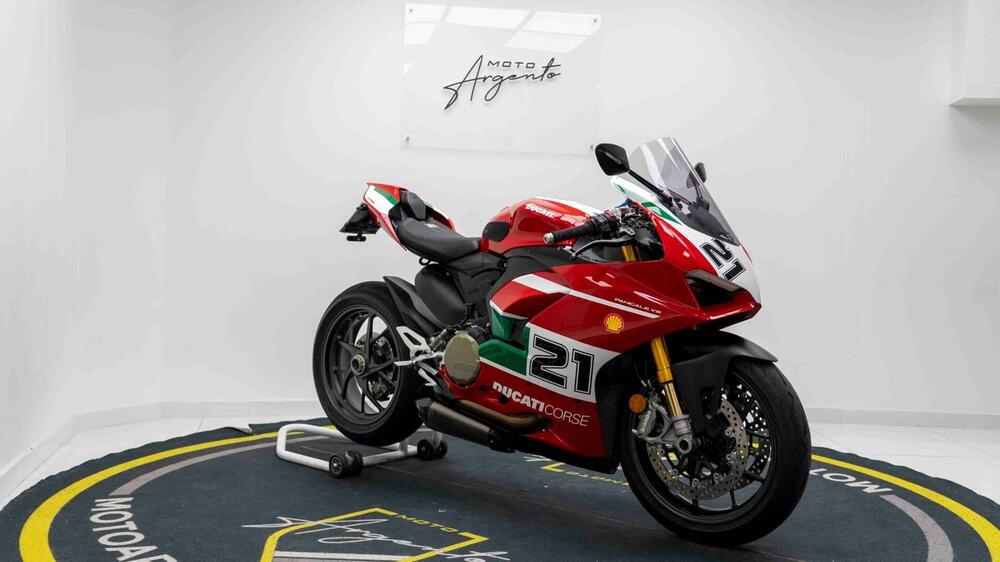 Ducati Panigale V2 Bayliss 1st Championship 20th Anniversary (2021 - 24) (9)