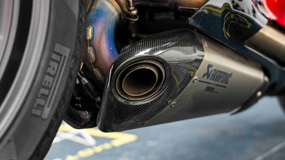 Ducati Panigale V2 Bayliss 1st Championship 20th Anniversary (2021 - 24) (15)