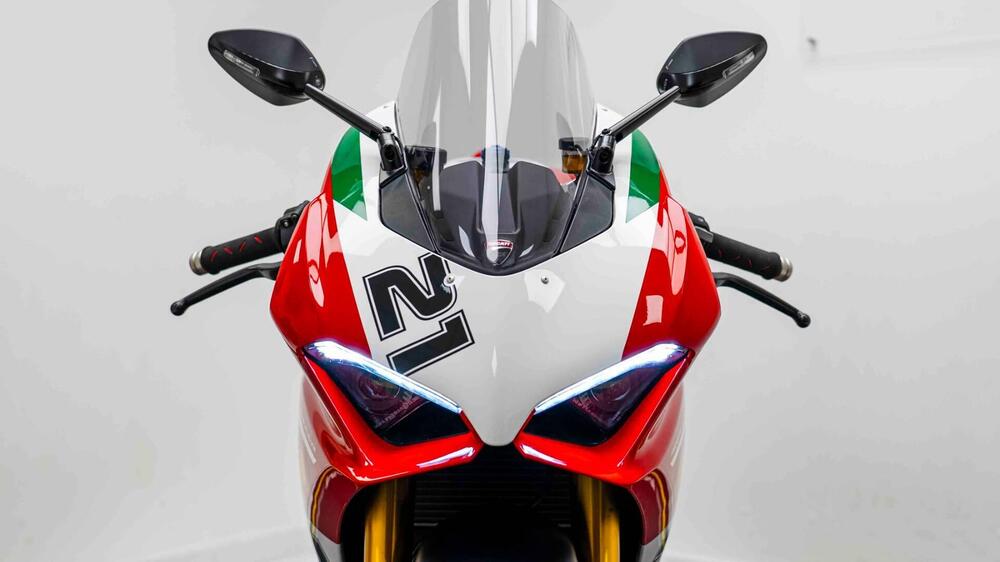 Ducati Panigale V2 Bayliss 1st Championship 20th Anniversary (2021 - 24) (18)