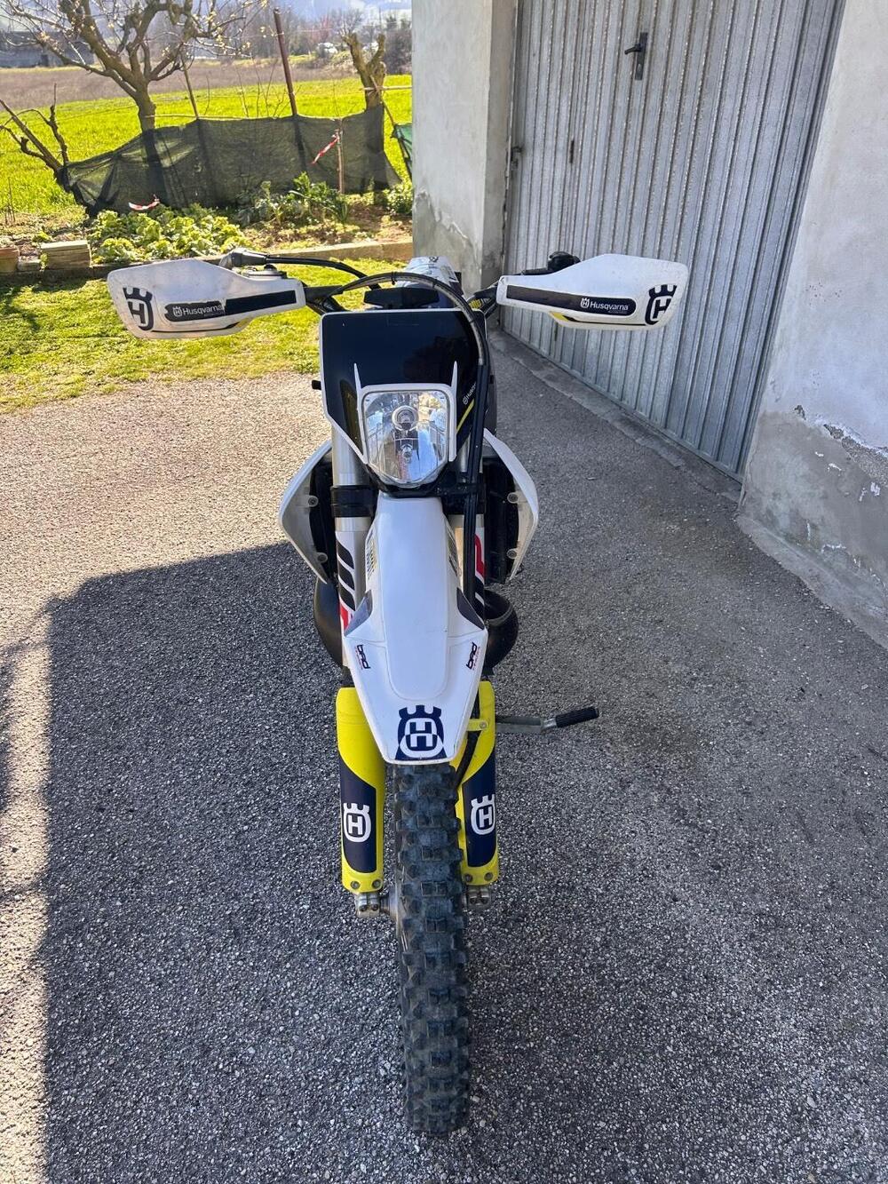 Husqvarna TE 250i (2019) (6)