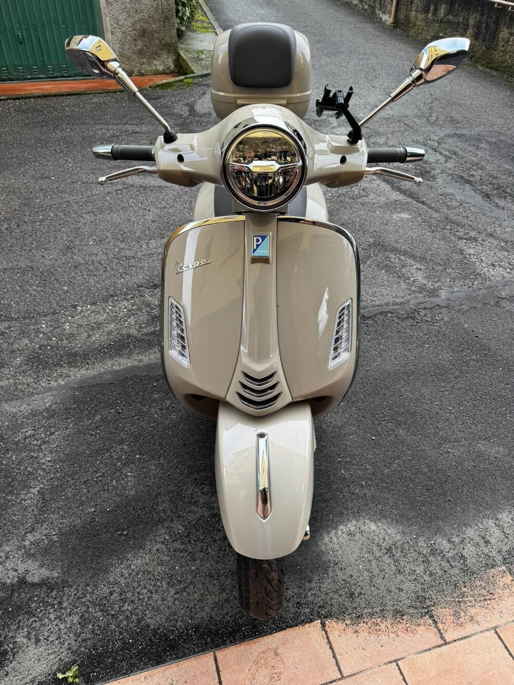 Vespa GTS 300 (2023 - 24)