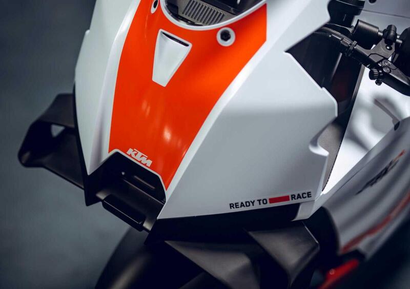 KTM 990 RC R 990 RC R Track (2026) (10)