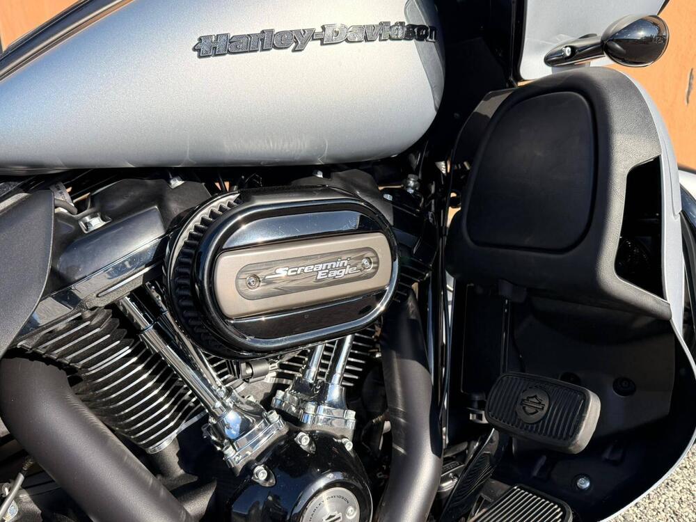 Harley-Davidson 114 Road Glide Limited (2020) - FLTRK (4)