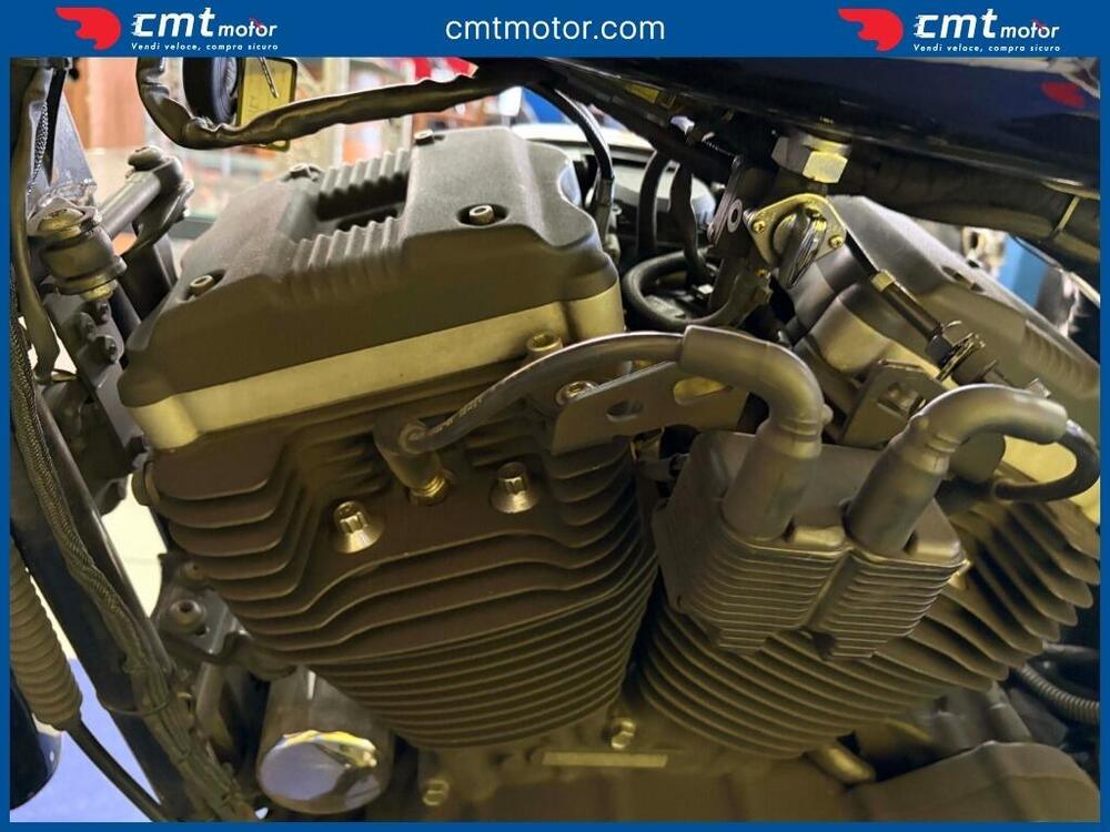 Harley-Davidson 883 R (2006 - 07) - XL 883R (12)