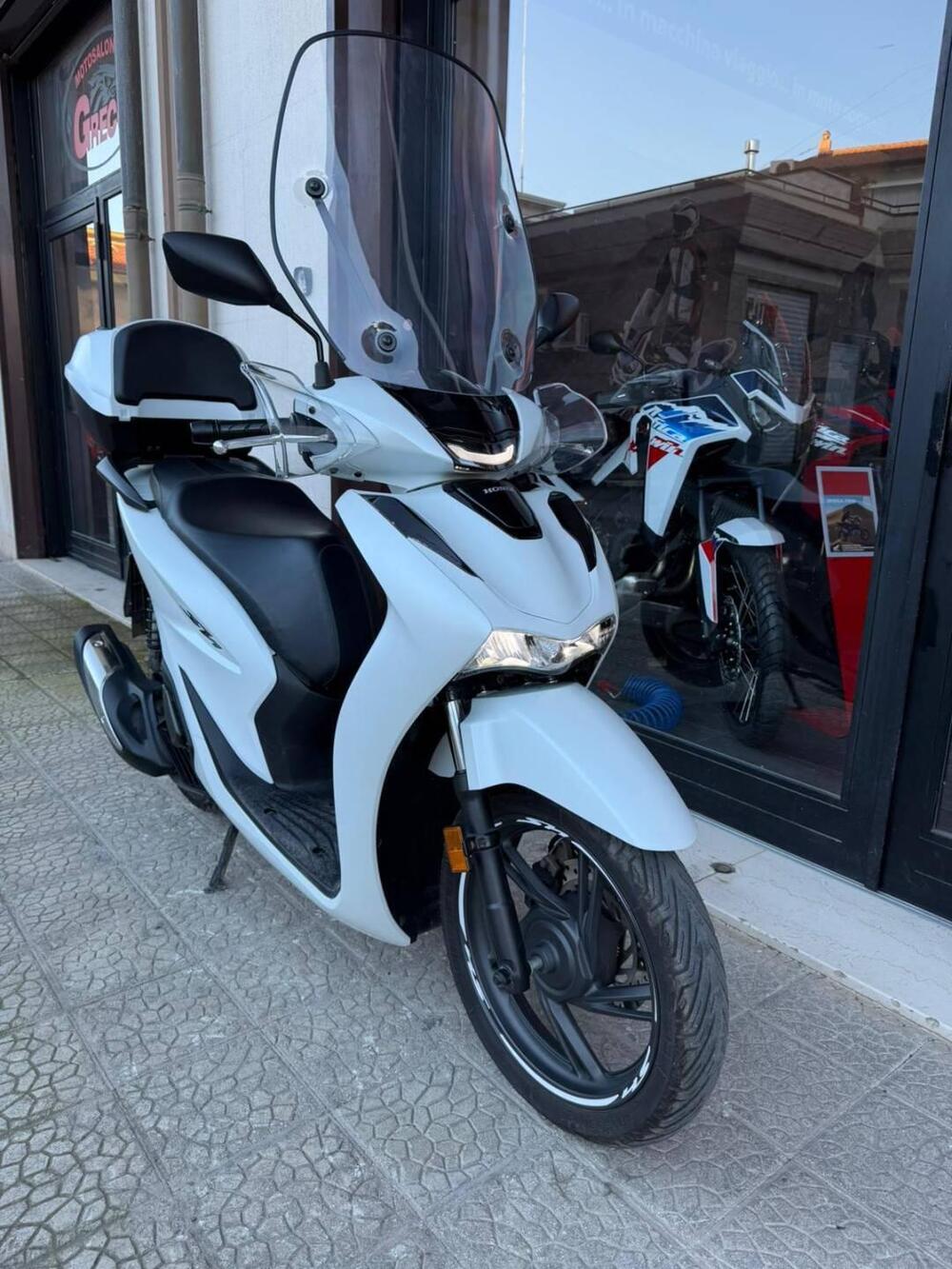 Honda SH 125i (2024 - 25) (2)