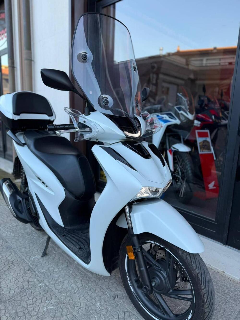 Honda SH 125i (2024 - 25) (5)