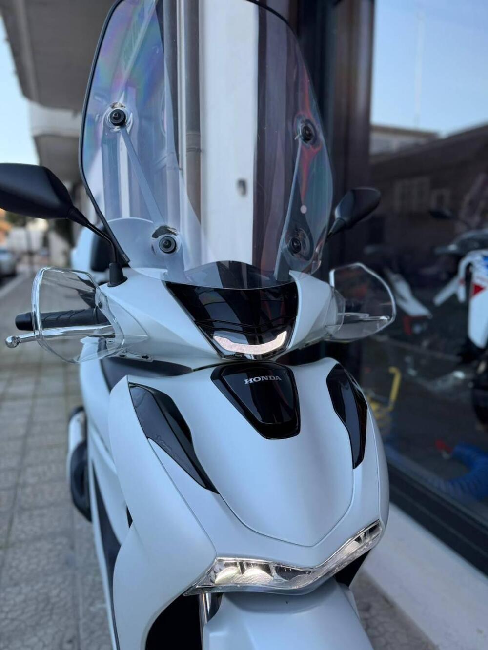 Honda SH 125i (2024 - 25) (6)