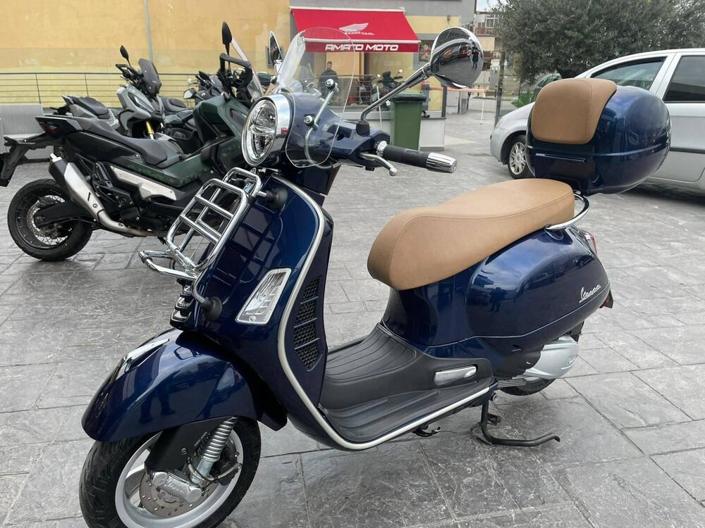 Vespa GTS 300 Hpe (2019)