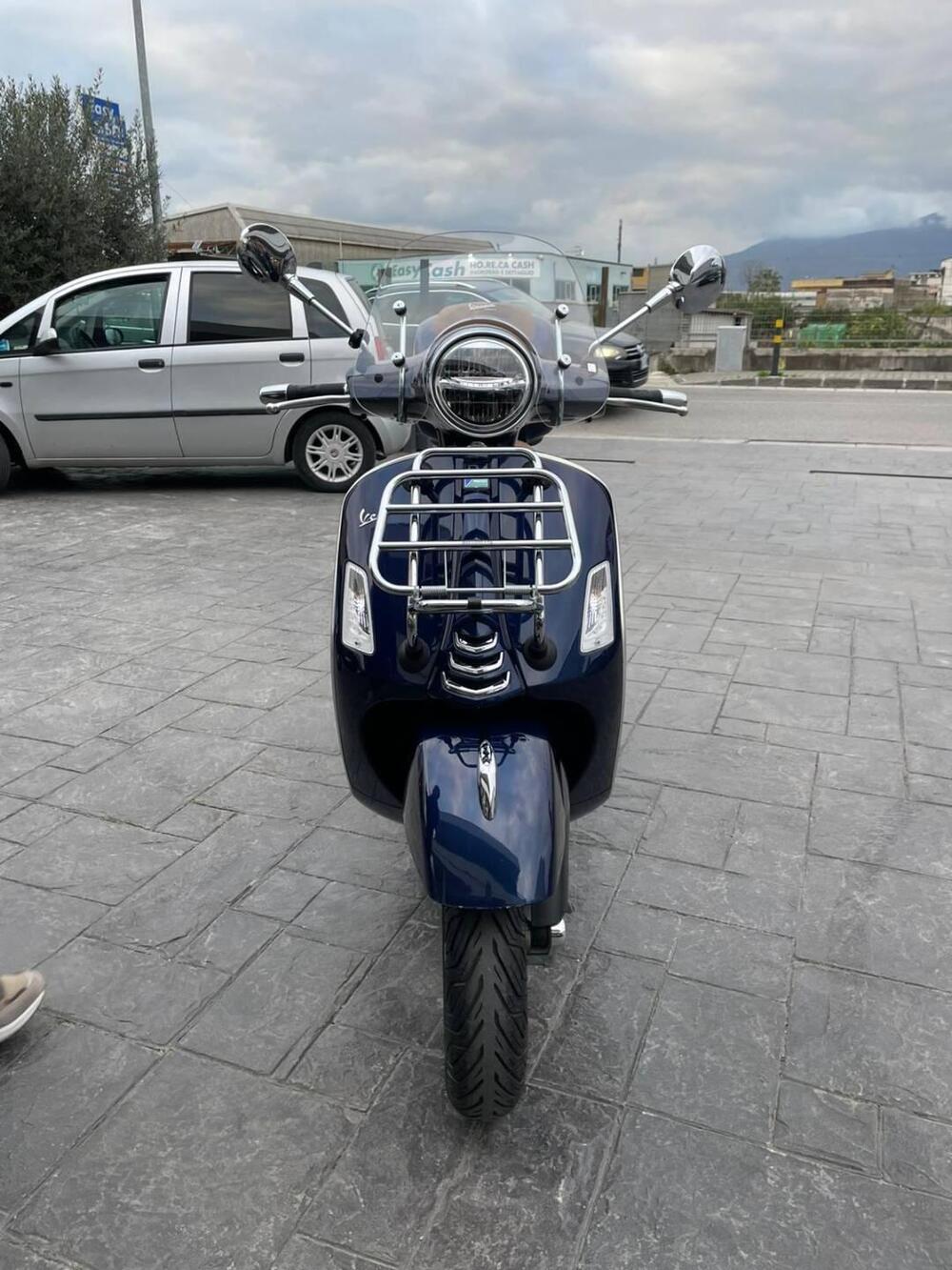 Vespa GTS 300 Hpe (2019) (6)