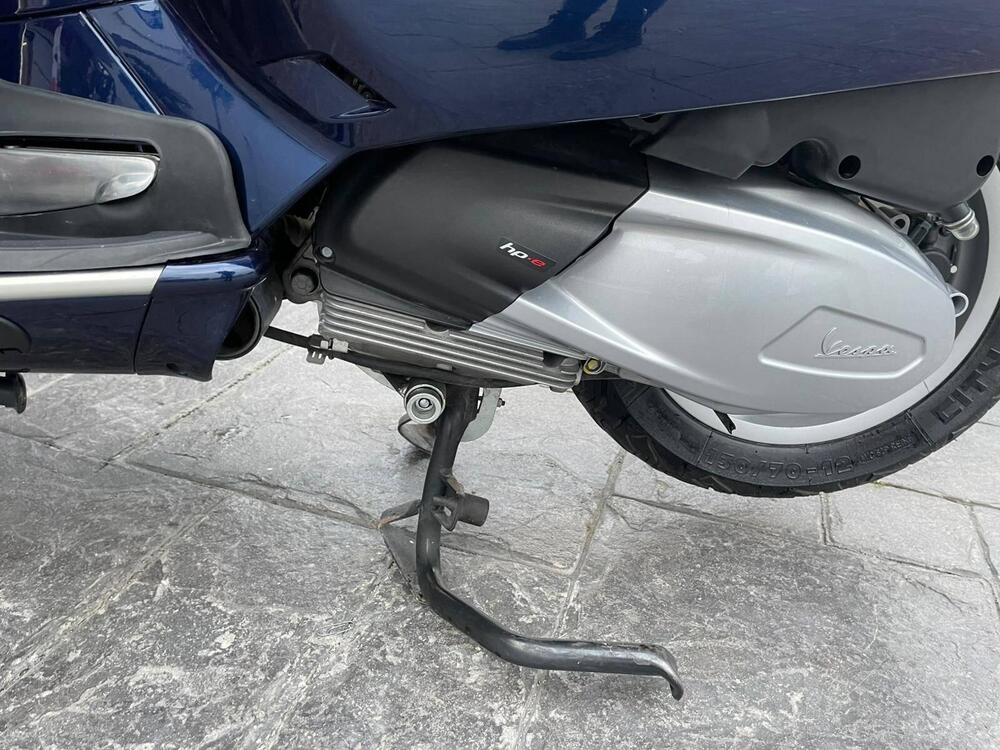 Vespa GTS 300 Hpe (2019) (7)