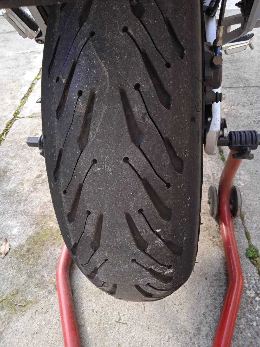 Suzuki GSR 600 (2006 - 11) (8)