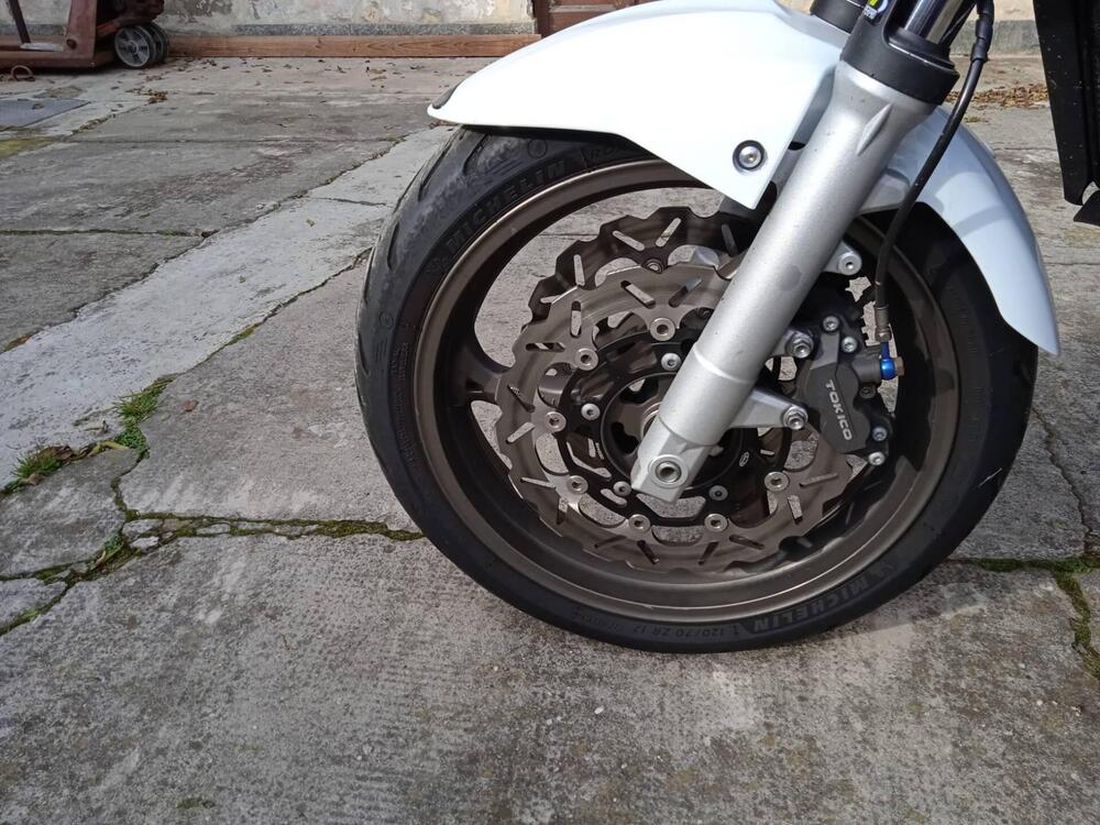 Suzuki GSR 600 (2006 - 11) (6)