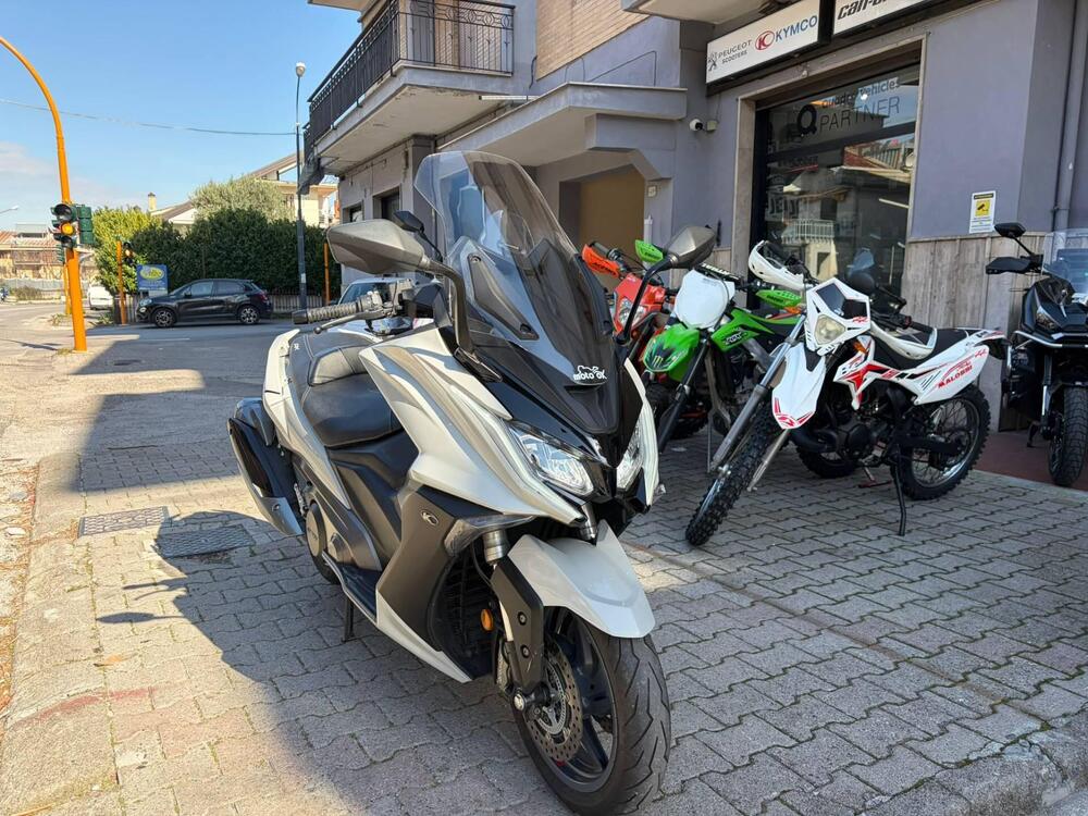 Kymco AK 550 ETS (2021 - 26) (2)