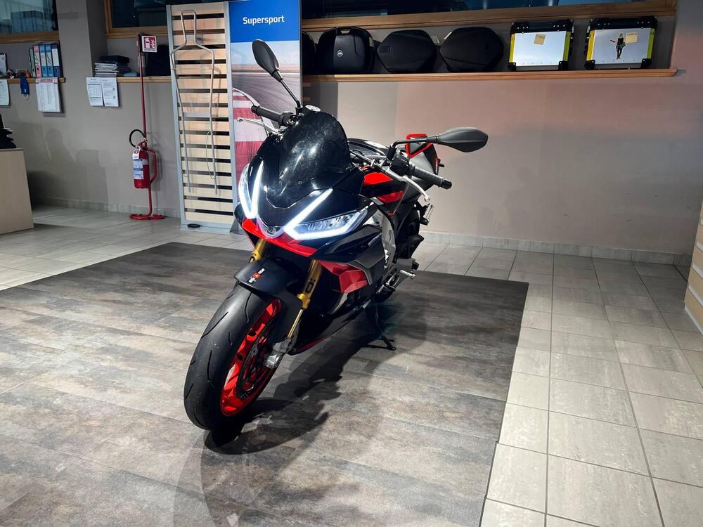 Aprilia Tuono V4 Factory (2021 - 24) (3)