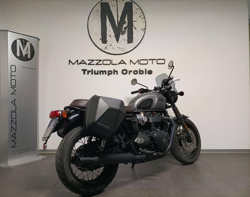 Triumph Bonneville T120 Black (2021 - 25) (2)