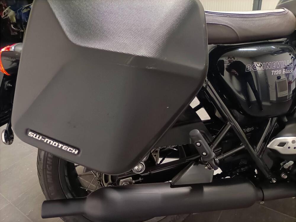 Triumph Bonneville T120 Black (2021 - 25) (10)