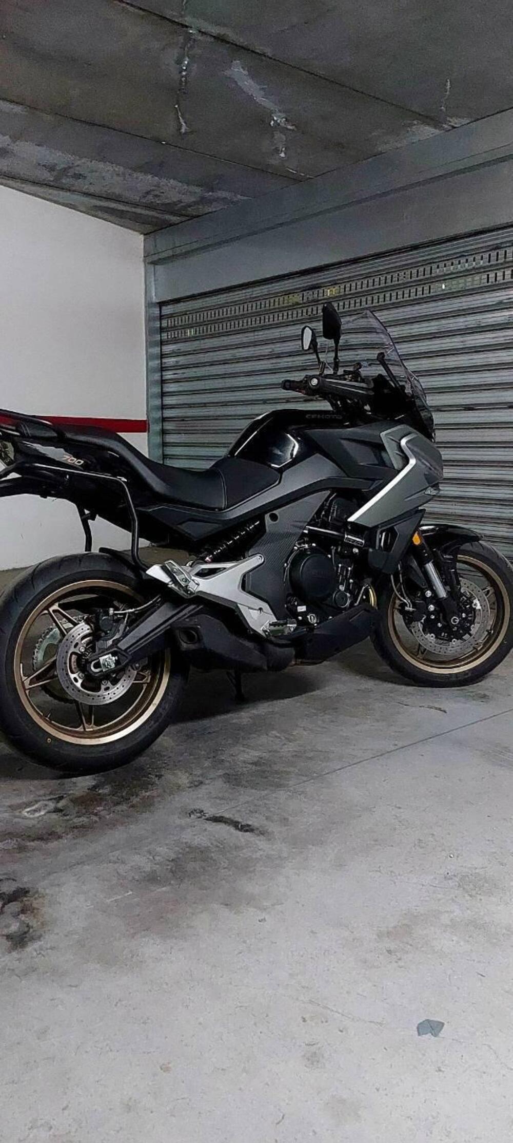 CFMOTO 700MT (2024 - 26)