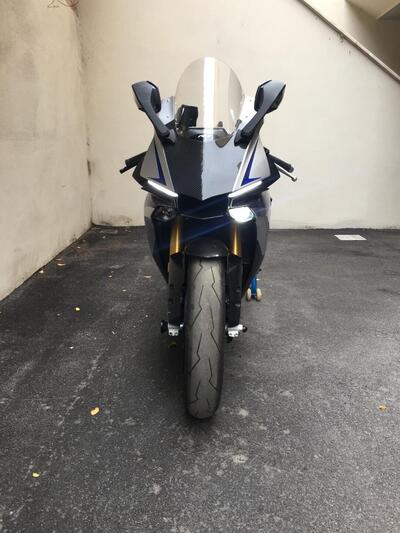 Yamaha YZF R1 M (2015 - 16) usata