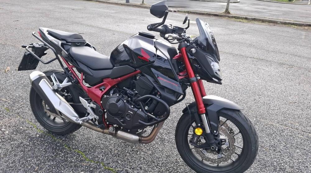 Honda CB 750 Hornet (2023 - 24) (4)