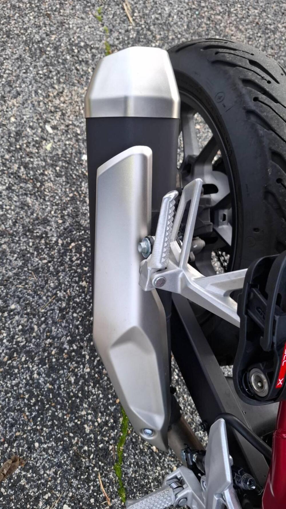 Honda CB 750 Hornet (2023 - 24) (11)