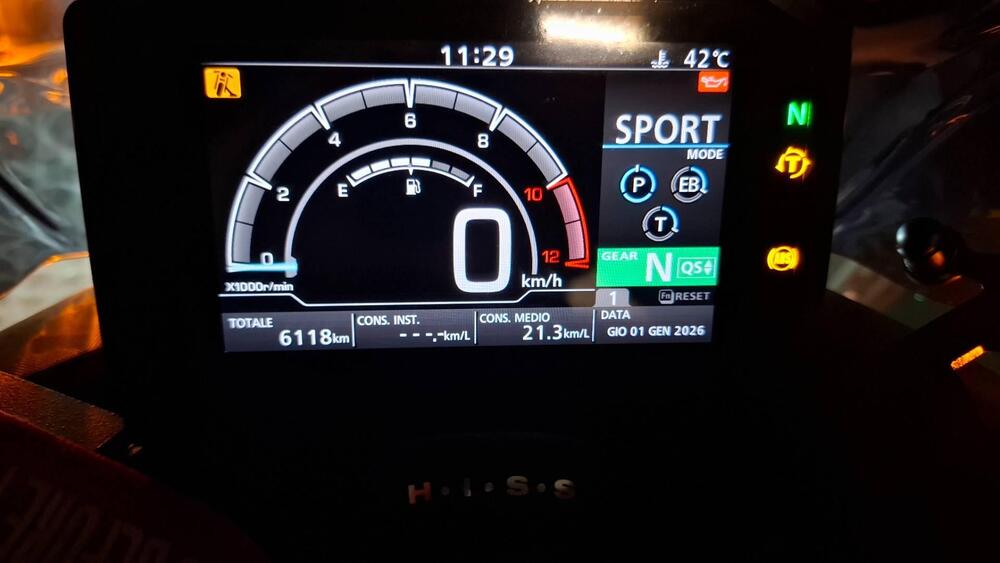 Honda CB 750 Hornet (2023 - 24) (12)