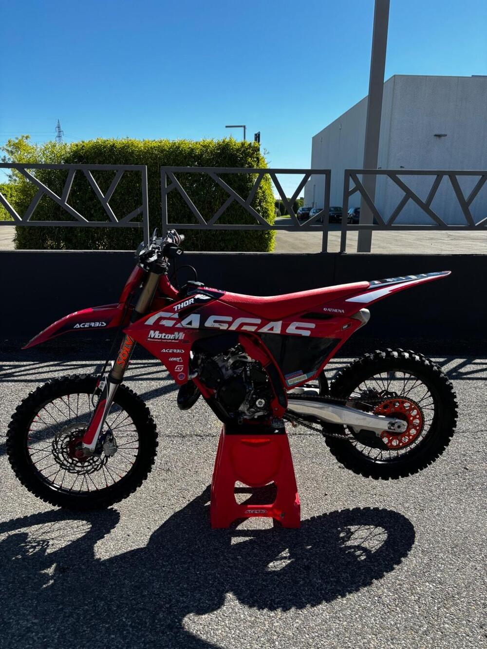 GASGAS MC 125 (2025) (3)