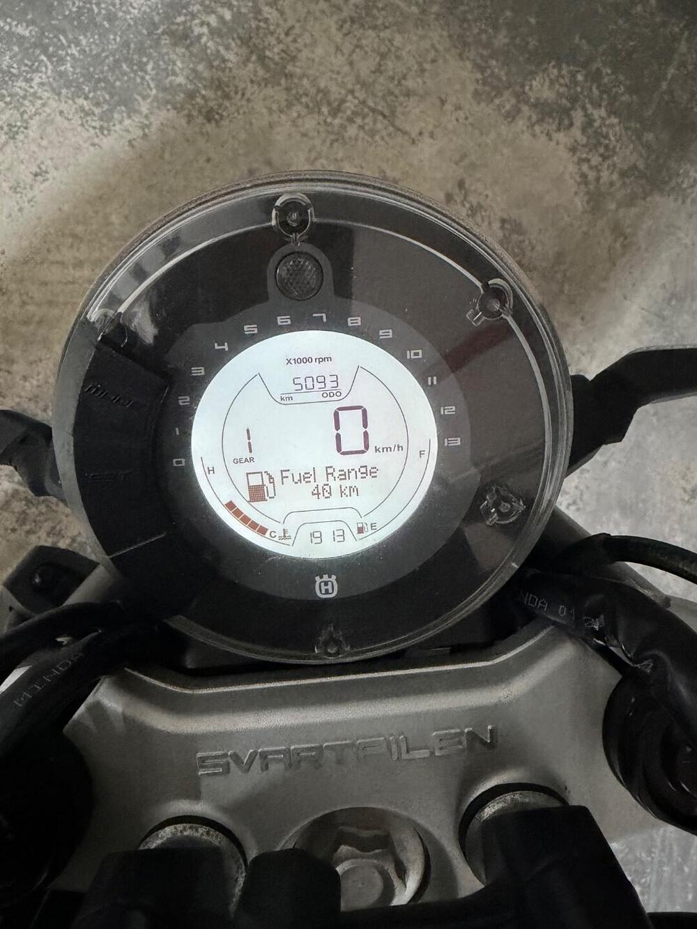 Husqvarna Svartpilen 401 (2020) (5)