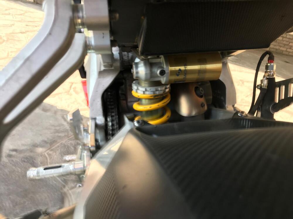 Aprilia Tuono 1000 R (2006 - 10) (14)