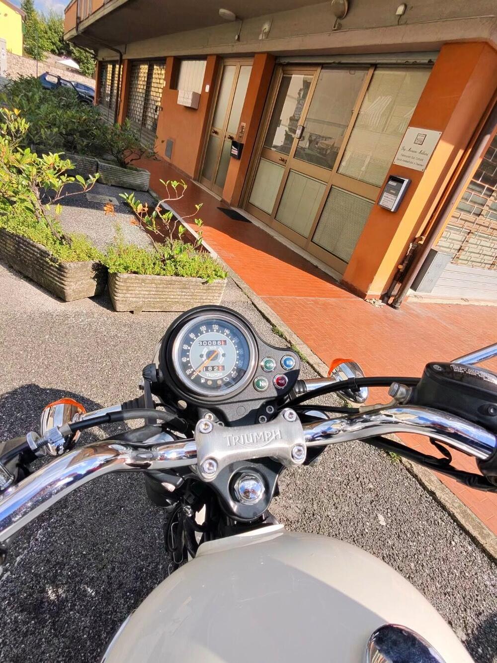 Triumph Bonneville (2007 - 16) (11)