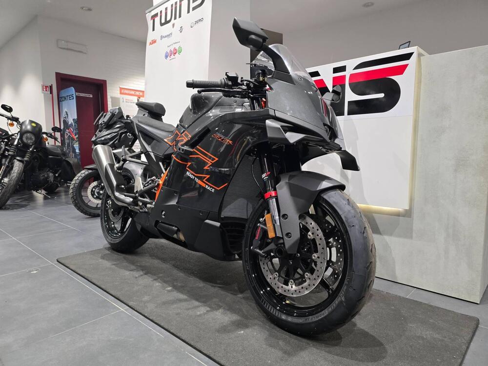 KTM 990 RC R (2026) (2)