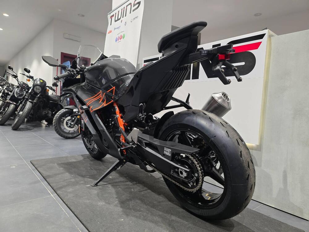 KTM 990 RC R (2026) (6)