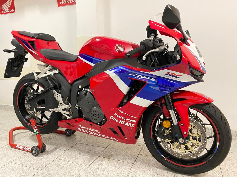 Honda CBR 600 RR (2024 - 26) (3)