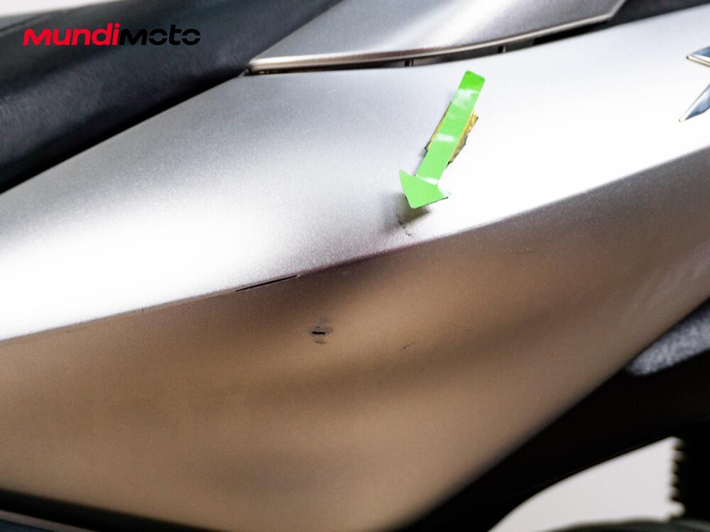 Yamaha X-Max 125 Iron Max ABS (2016) (14)