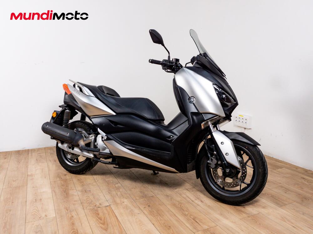 Yamaha X-Max 125 Iron Max ABS (2016) (2)