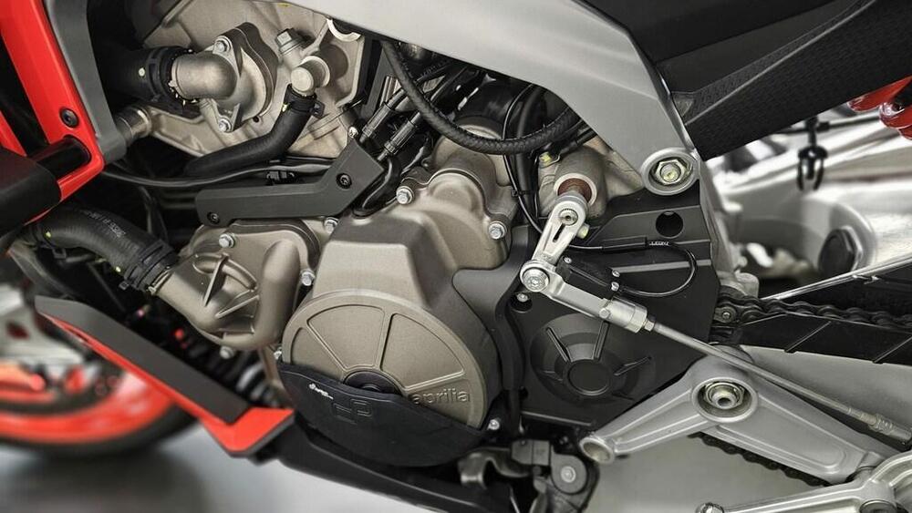 Aprilia Tuono 660 (2021 - 25) (8)