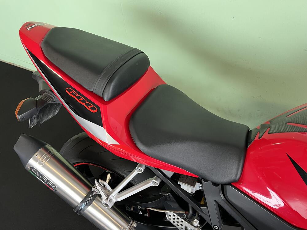 Suzuki GSX R 600 (2004 - 05) (12)