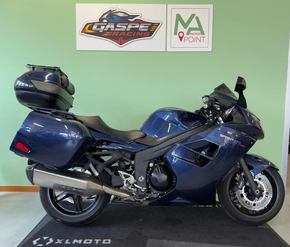 Triumph Sprint 1050 GT ABS (2010 - 2013)