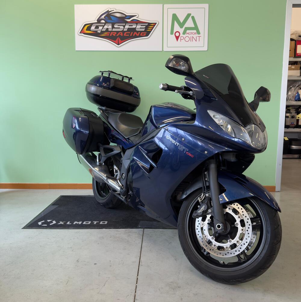 Triumph Sprint 1050 GT ABS (2010 - 2013) (3)