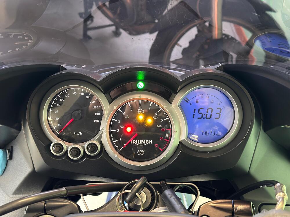 Triumph Sprint 1050 GT ABS (2010 - 2013) (10)