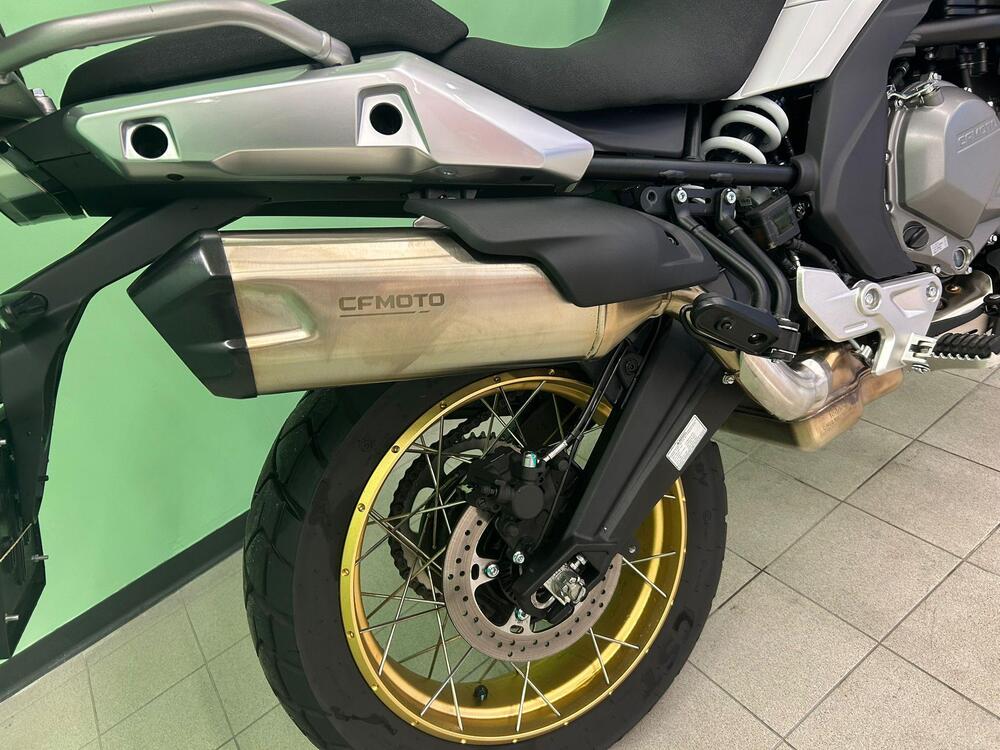 CFMOTO 700MT Adventure (2025 - 26) (6)