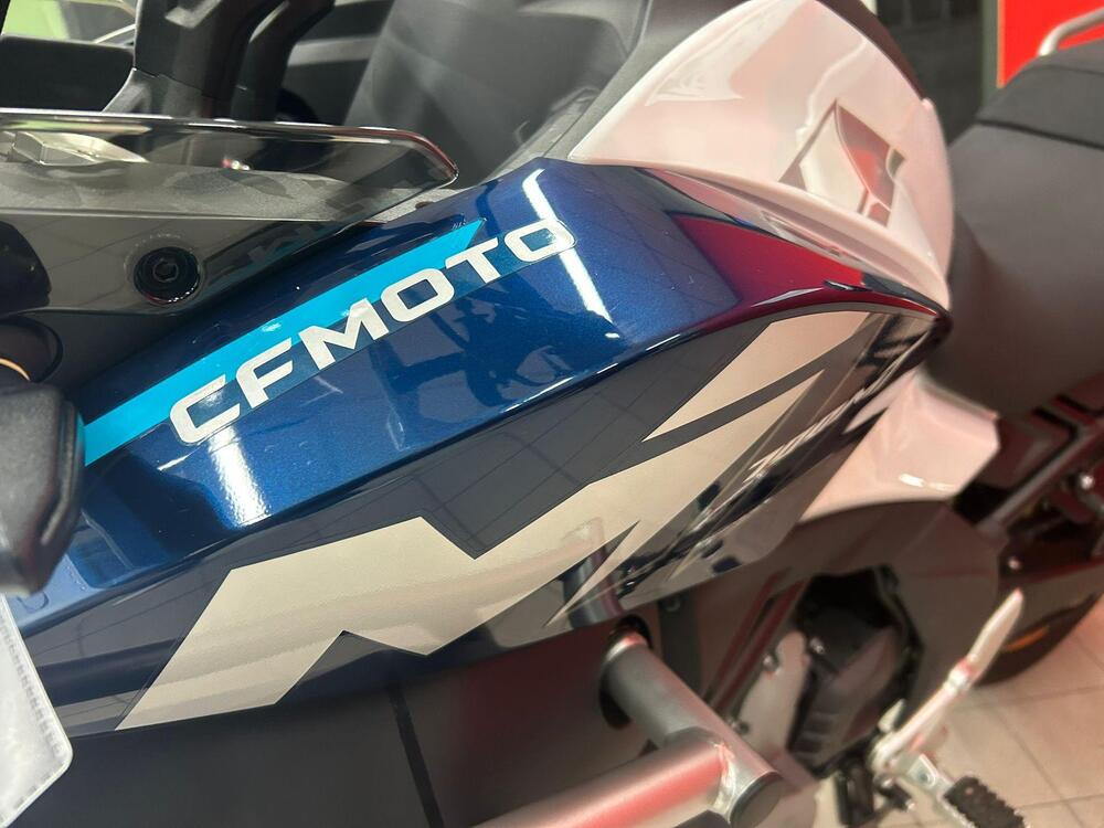 CFMOTO 700MT Adventure (2025 - 26) (10)