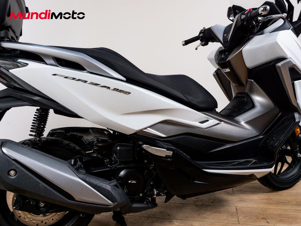 Honda Forza 350 (2025 - 26) (4)