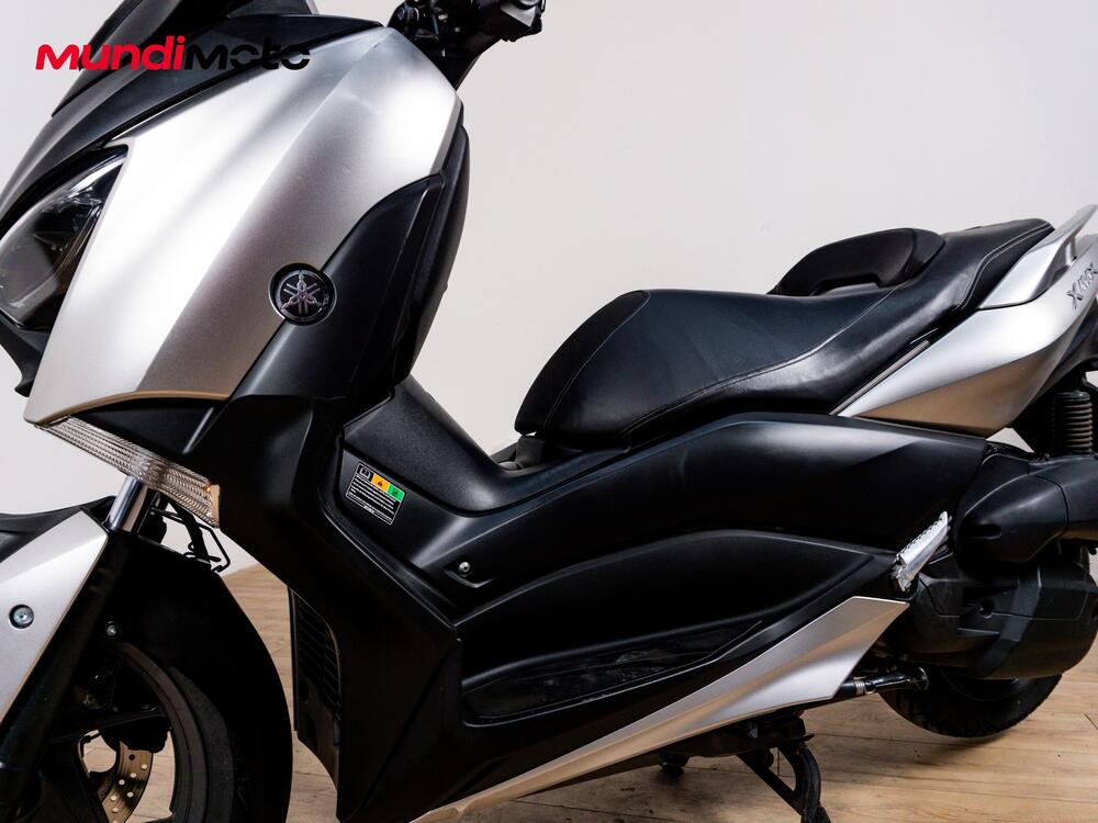 Yamaha X-Max 125 Iron Max ABS (2016) (9)